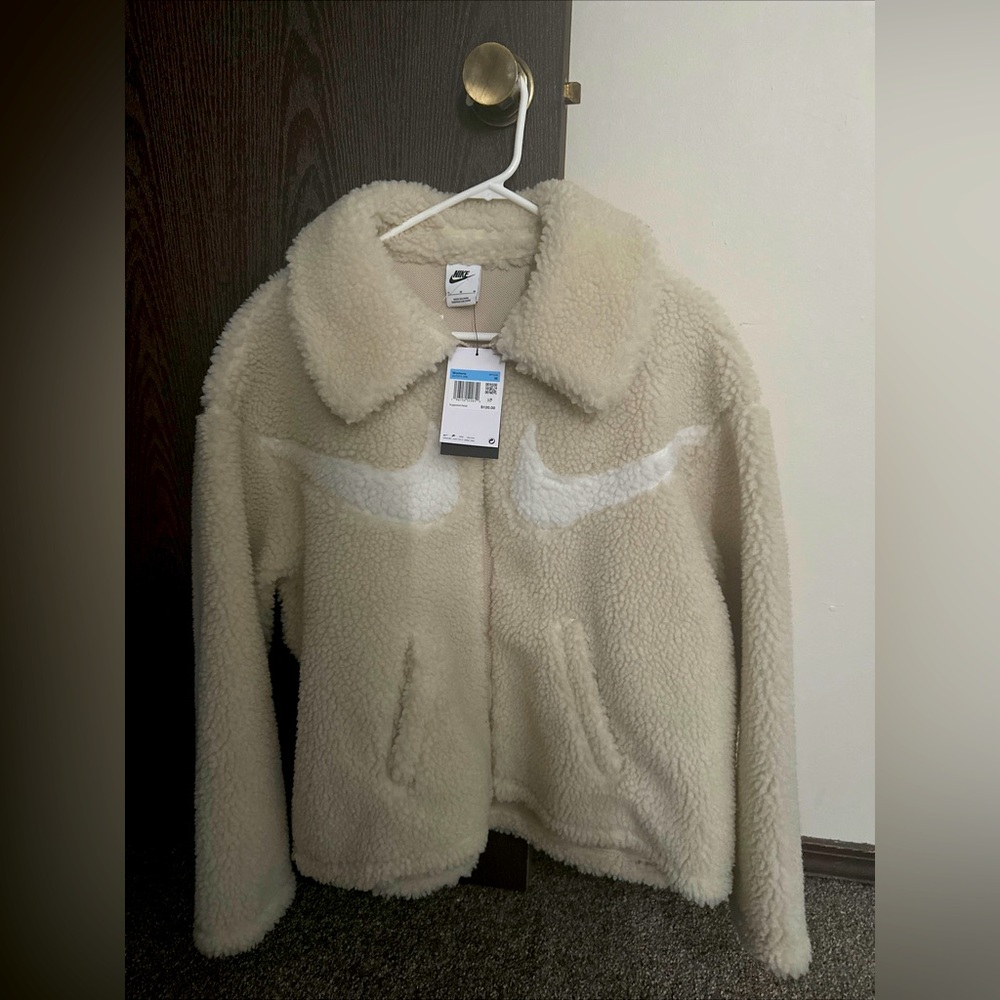 Nike Sportswear Swoosh Womens Full Zip Sherpa Jacket Size Medium Sail DV7073-206